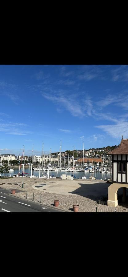 La Marine Lejlighed Deauville Eksteriør billede